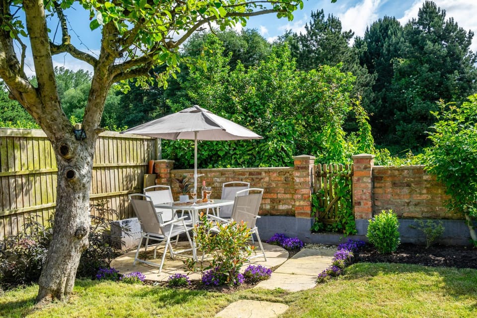 Summer, Garden, Decorative detail, Seating area