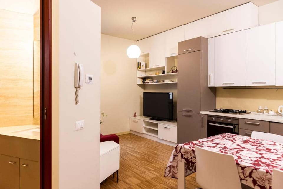 Easy Central Flat Apartment in Milan