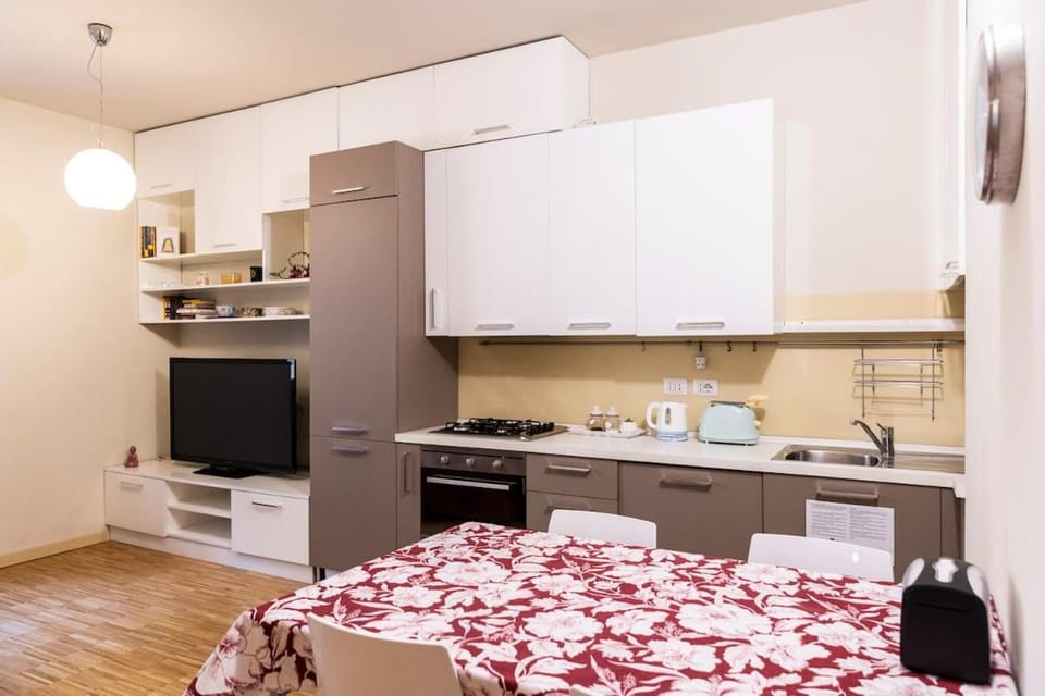 Easy Central Flat Apartment in Milan