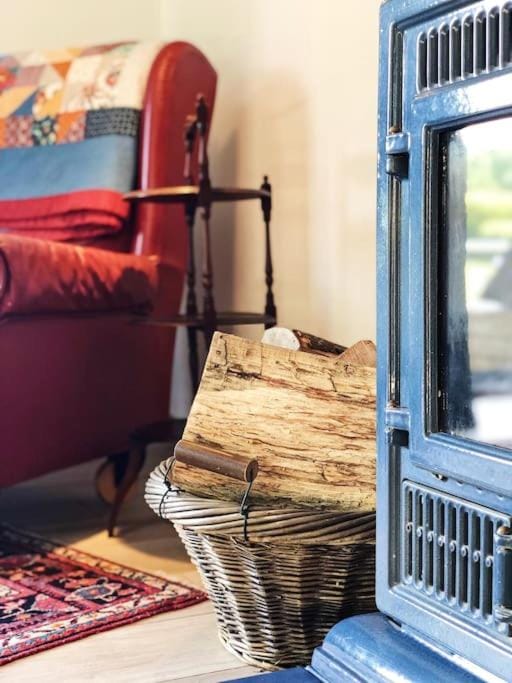 Living room, flat iron