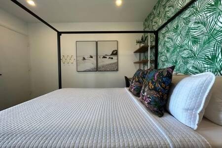 Ocean View Studio Manhattan Beach Inn in Manhattan Beach