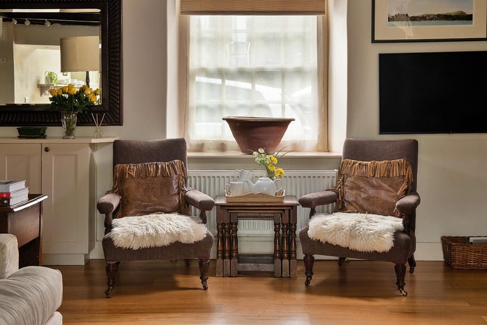 Communal lounge/ TV room, TV and multimedia, Living room, Seating area