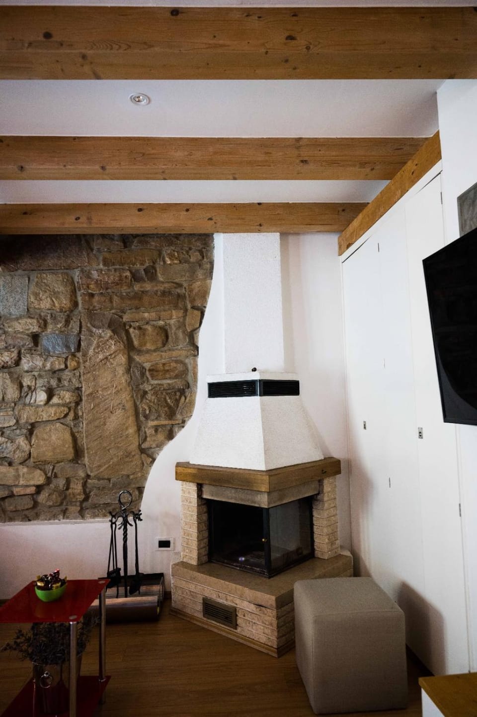 TV and multimedia, Living room, flat iron