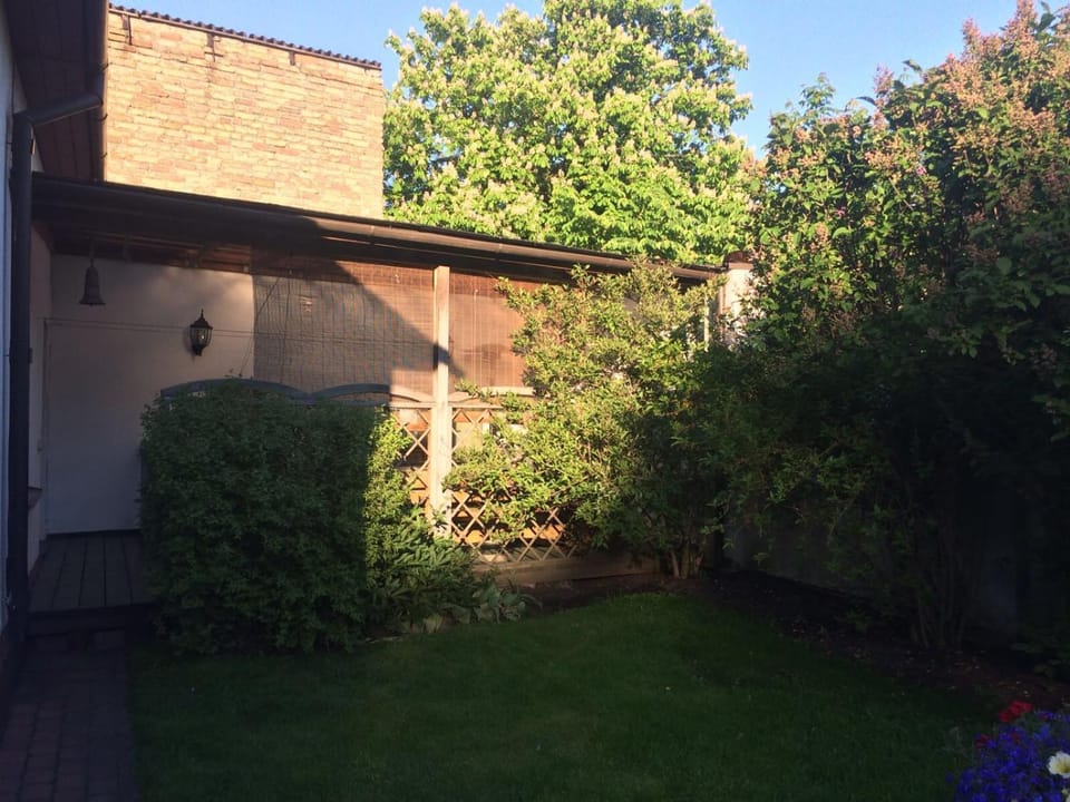 BBQ facilities, Garden