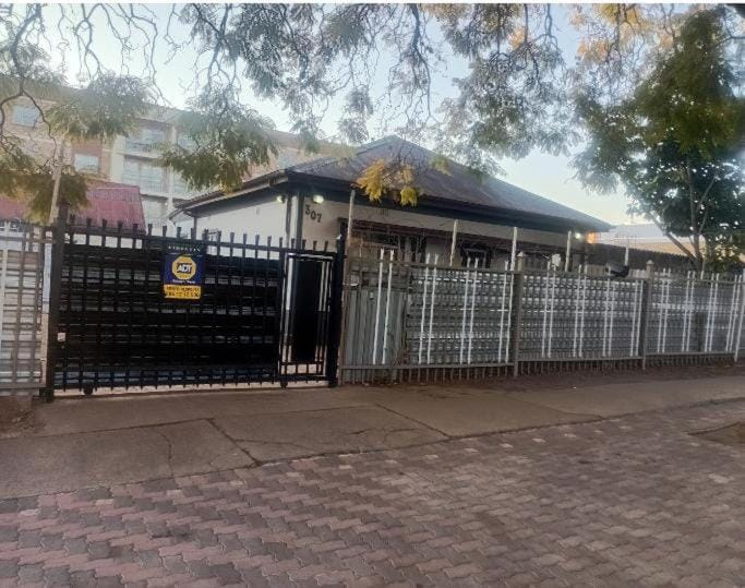 Las Palmas Day & Night Guest House Capsule hotel in Pretoria