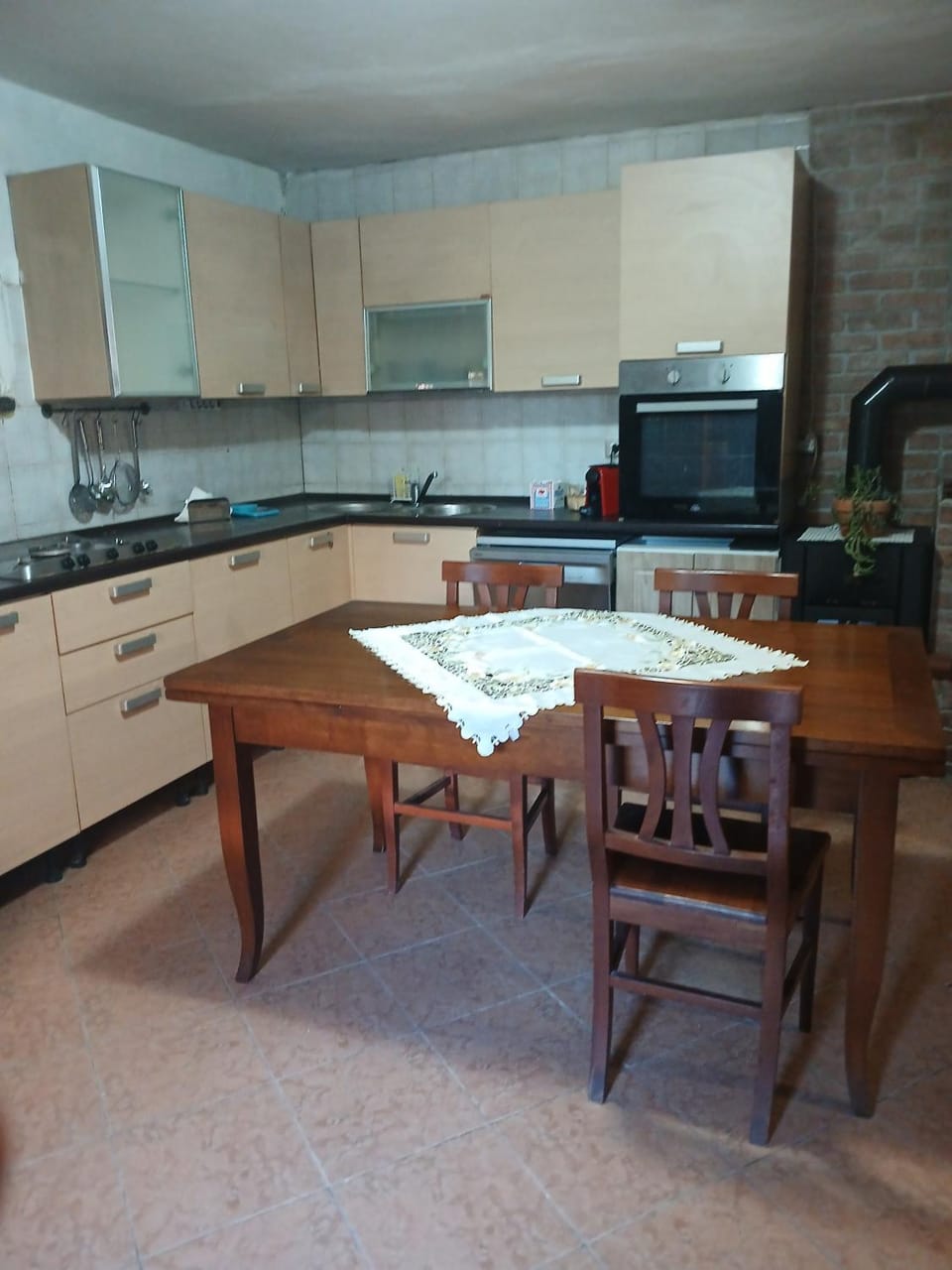 Property building, Kitchen or kitchenette, Living room