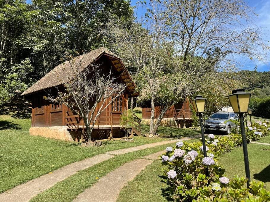 Chácara Sakura House in State of São Paulo