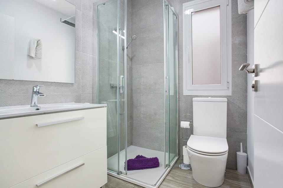 Bathroom, Living room