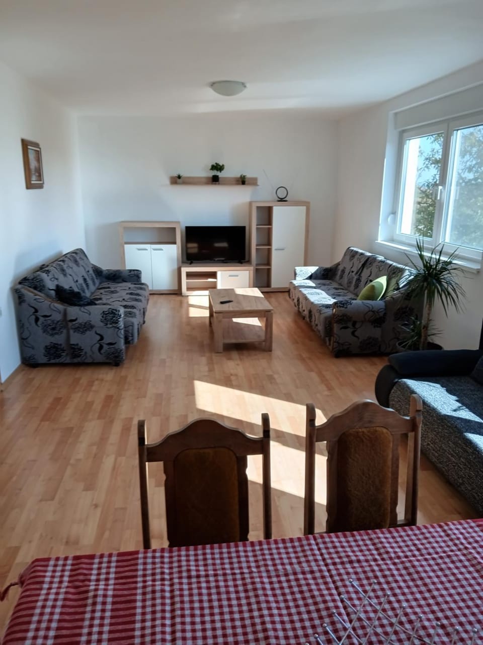 TV and multimedia, Living room, Seating area