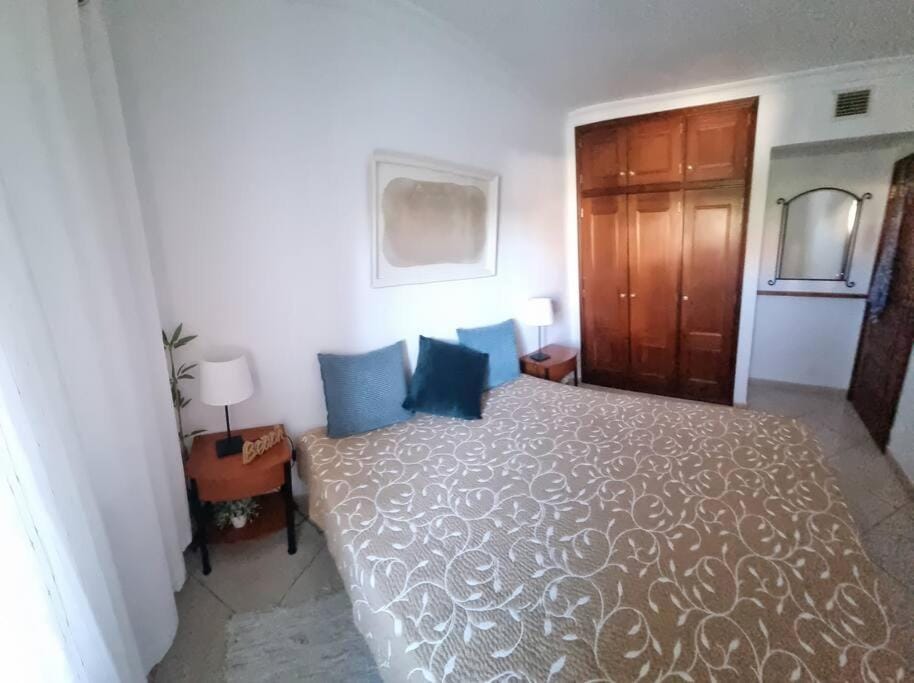Bed, Bedroom, wardrobe