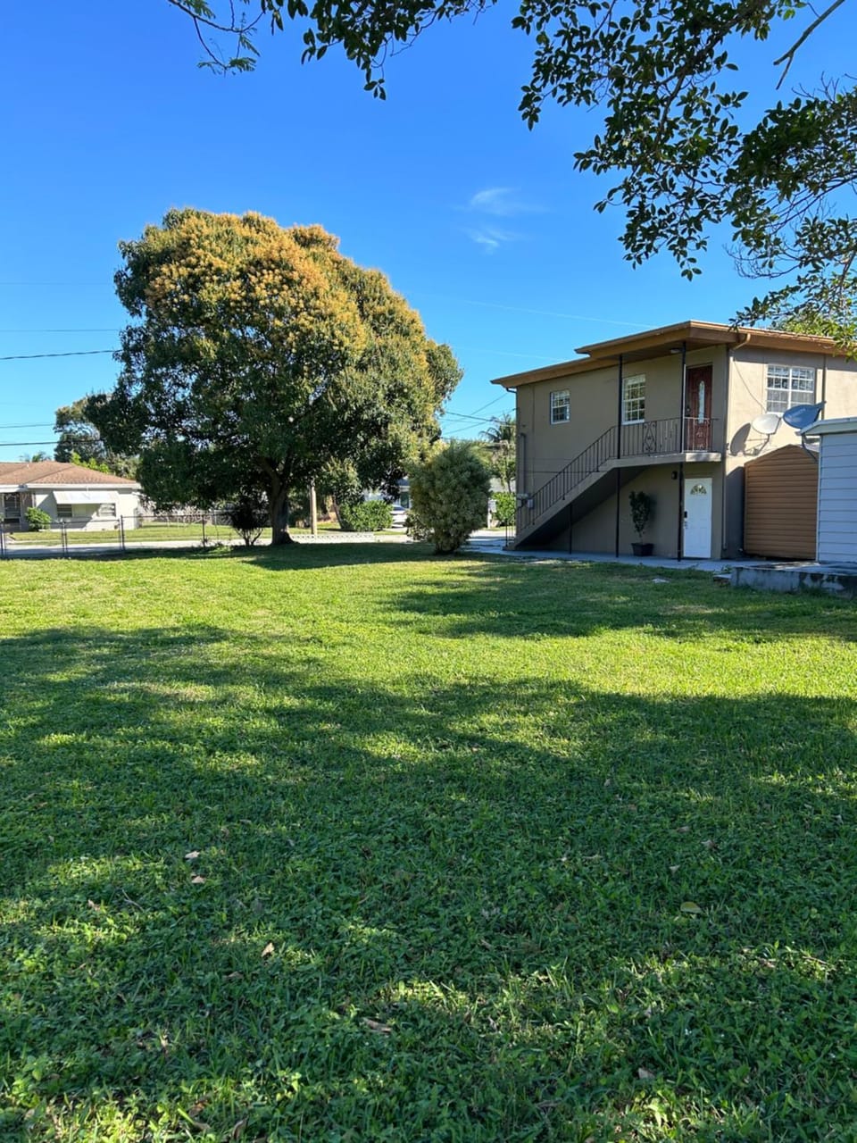 Property building, Day, Natural landscape, Garden view