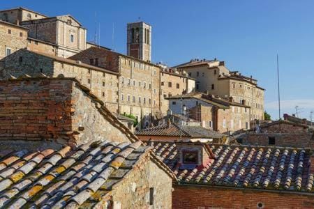 Holiday Apartment in Historical Palace Apartment in Montepulciano