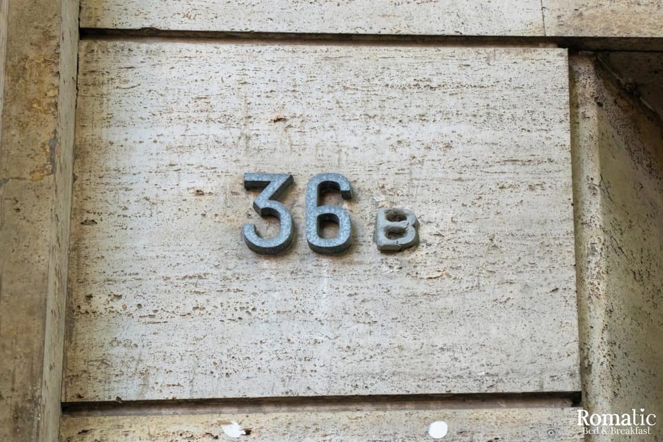 Property building, Facade/entrance, Property logo or sign