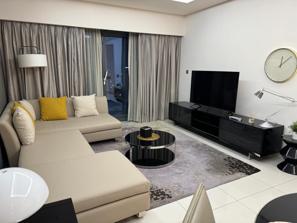 ROYAL APARTMENTS By Damac Paramount Towers B Burj Khalifa Views Apartment in Dubai
