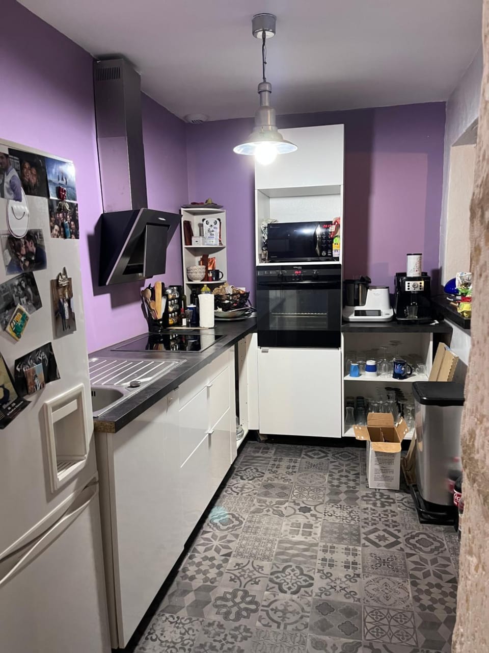 Coffee/tea facilities, oven, stove, toaster