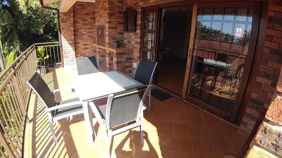 Property building, Balcony/Terrace, Balcony/Terrace