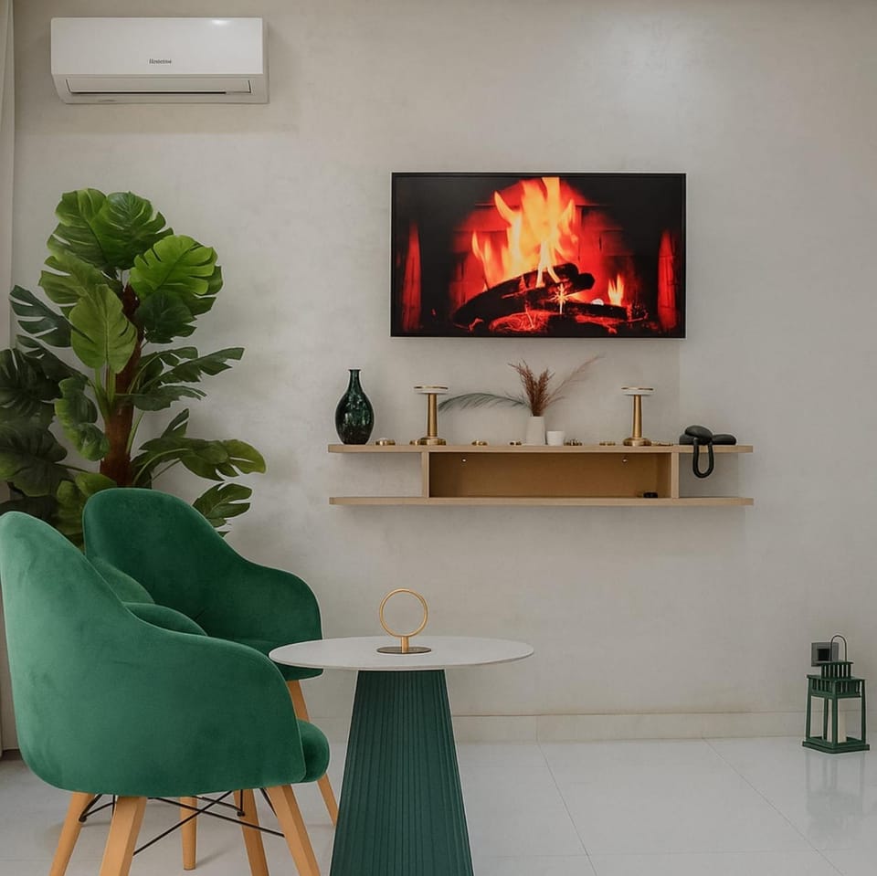 TV and multimedia, Living room, Seating area, air conditioner