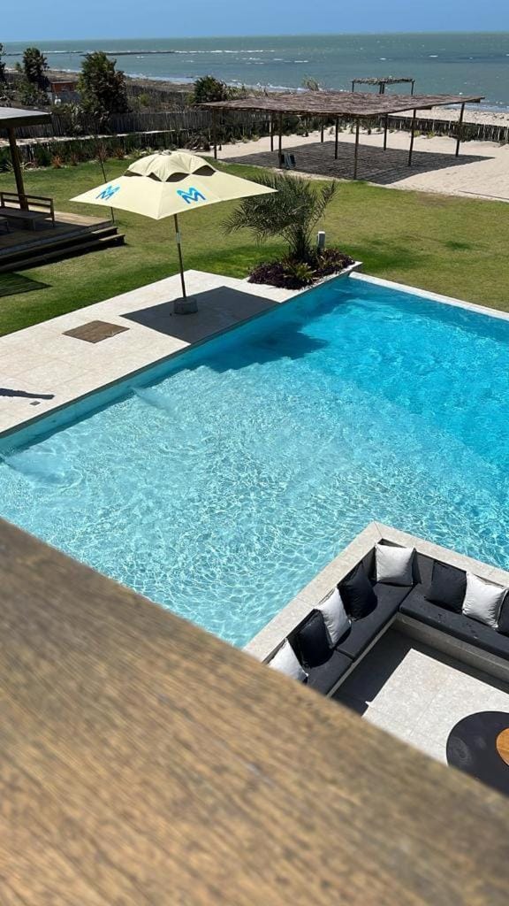 Day, Natural landscape, Sea view, Swimming pool, sunbed