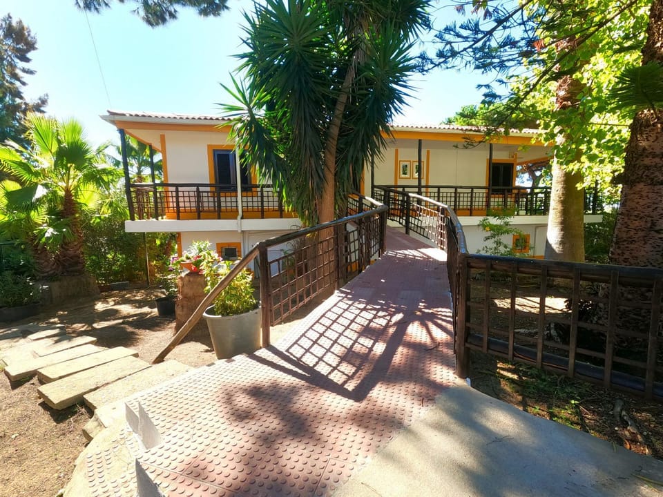 Property building, Patio, Garden
