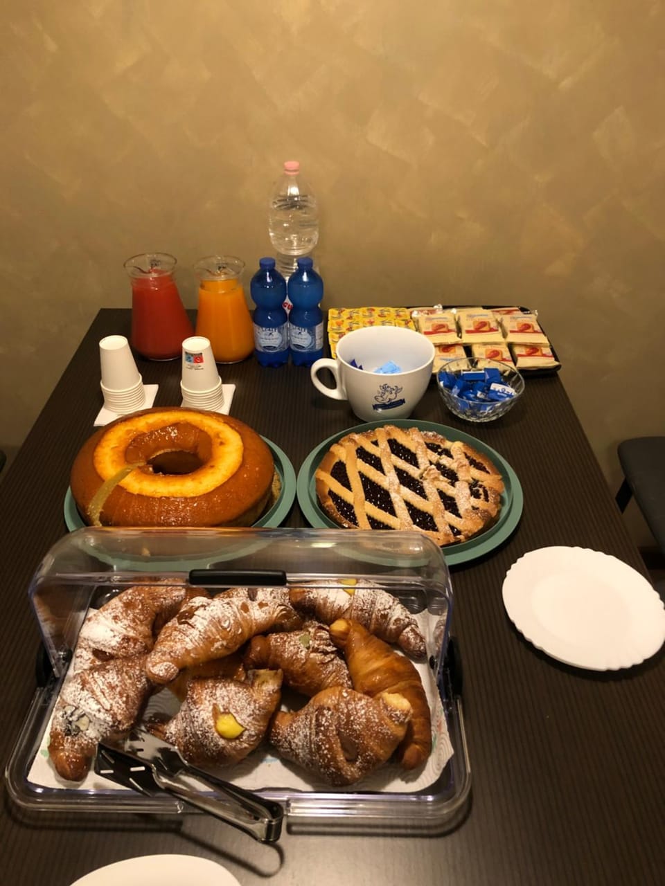 Breakfast, Buffet breakfast