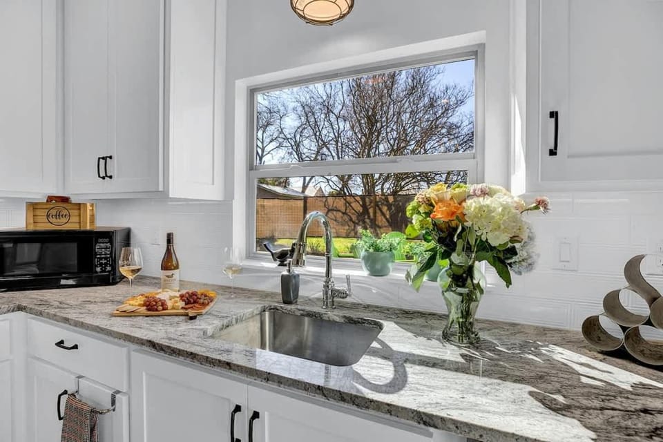 Kitchen or kitchenette, kitchen