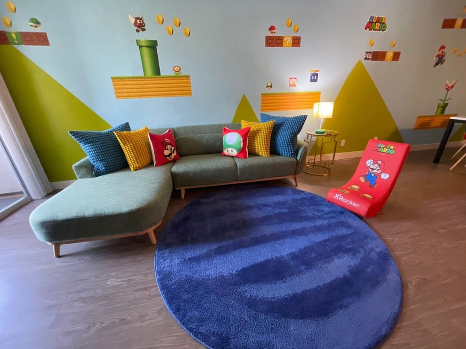 Living room, Seating area