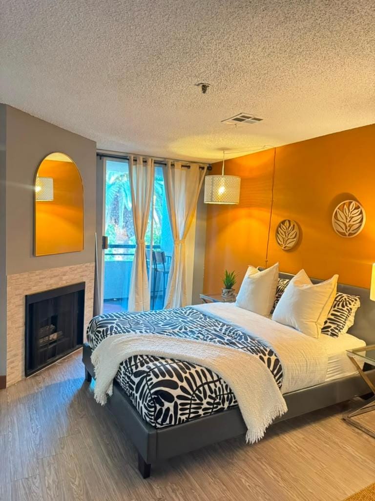Hollywood Apartments Mario & No Themed With Pool FREE parking and WIFI Apartment in Hollywood