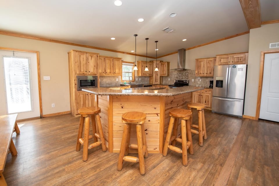 Jellystone Park Hill Country Campground/ 
RV Resort in Canyon Lake