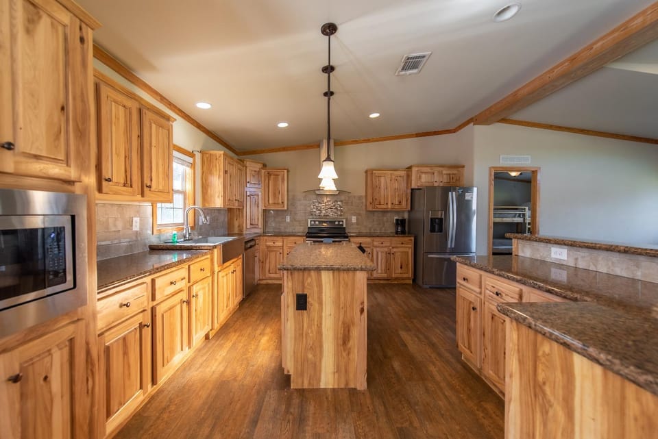 Jellystone Park Hill Country Campground/ 
RV Resort in Canyon Lake