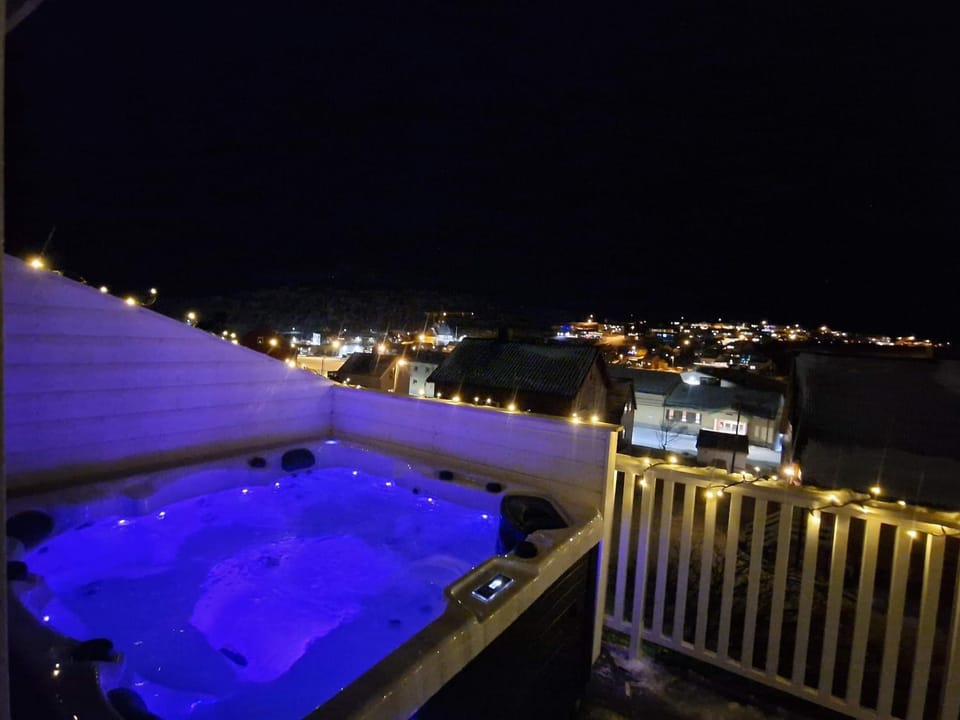 Hot Tub, Hot Tub, Open Air Bath