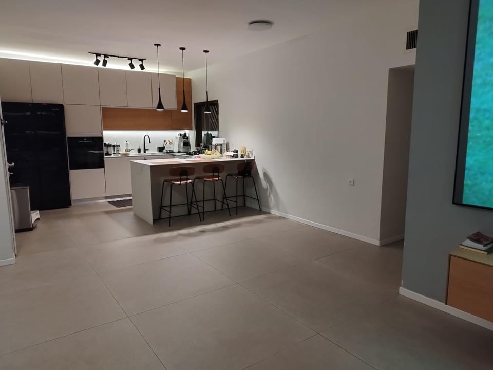 Kitchen or kitchenette, dishwasher, minibar, oven, pet friendly, stove, Internal: Not applicable to any particular room