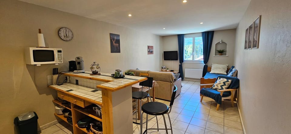 Living room, Lounge or bar