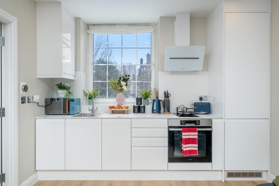 Kitchen or kitchenette, minibar, pet friendly, stove