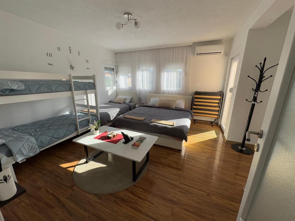 Apartment On the way Apartment in Dubrovnik-Neretva County