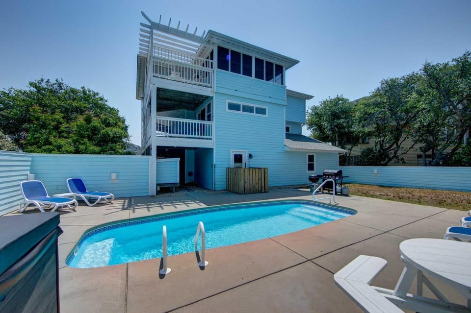 Paws and Keep Calm House in Corolla