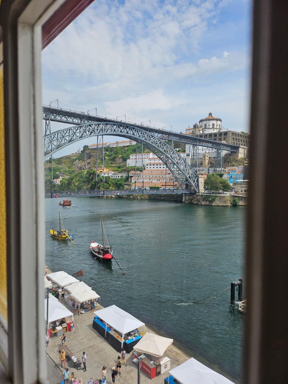 Muralha da Barca Apartamentos -Fique no centro do Porto junto a ponte D-Luis IRNAL nº13939 Al,5848 Al, 6419 AL-Chamada para a rede móvel nacional Apartment in Porto