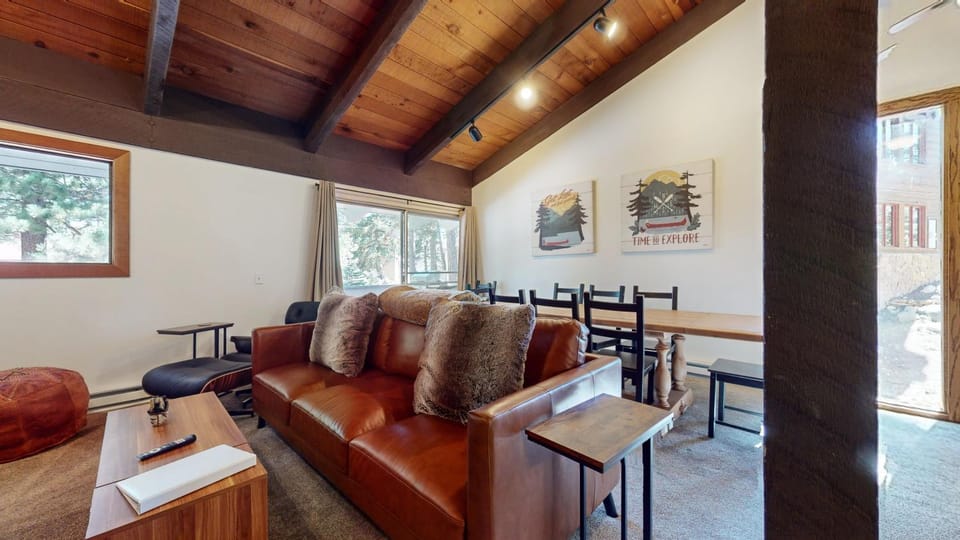 Lakeview Lodge #2 condo Apartment in Mammoth Lakes