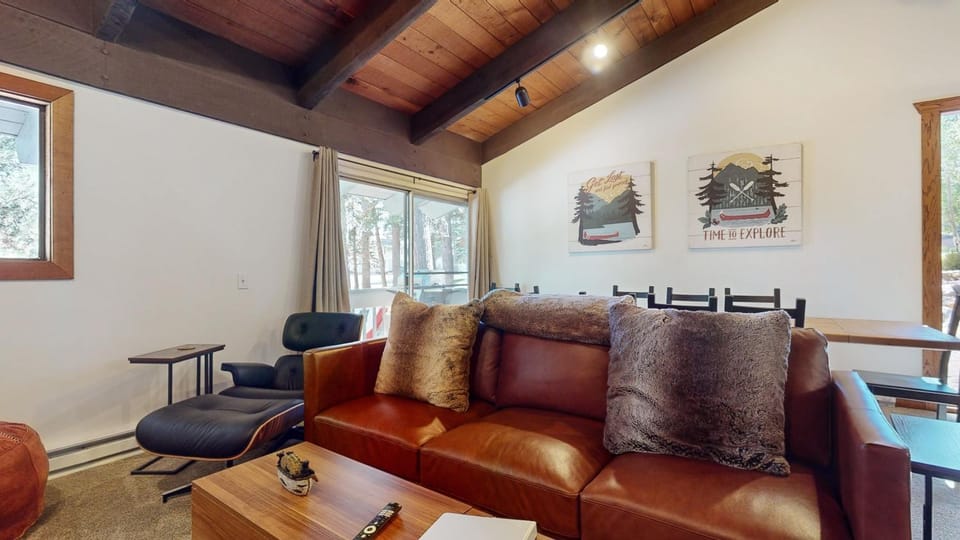 Lakeview Lodge #2 condo Apartment in Mammoth Lakes