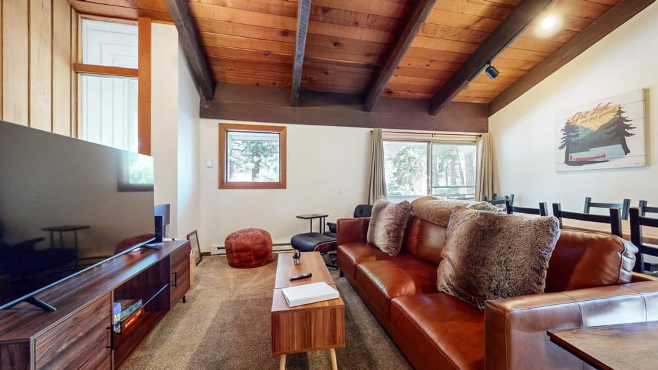 Lakeview Lodge #2 condo Apartment in Mammoth Lakes