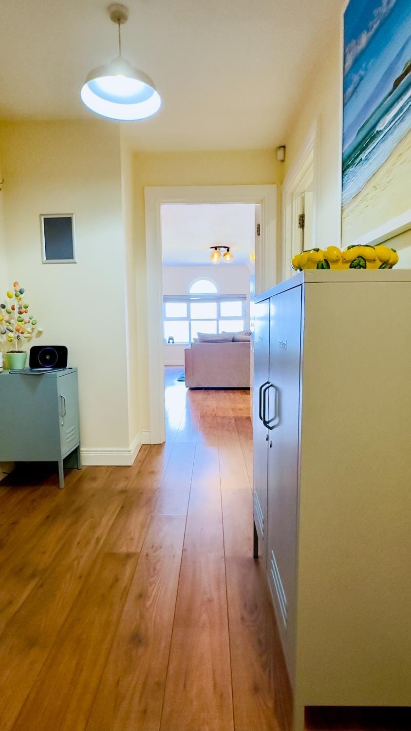 West Strand Beach Penthouse, Portrush Seafront Apartment in Northern Ireland