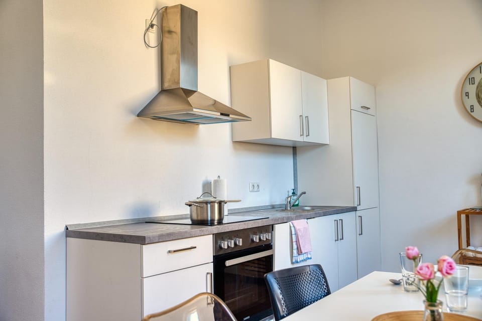 Kitchen or kitchenette, kitchen