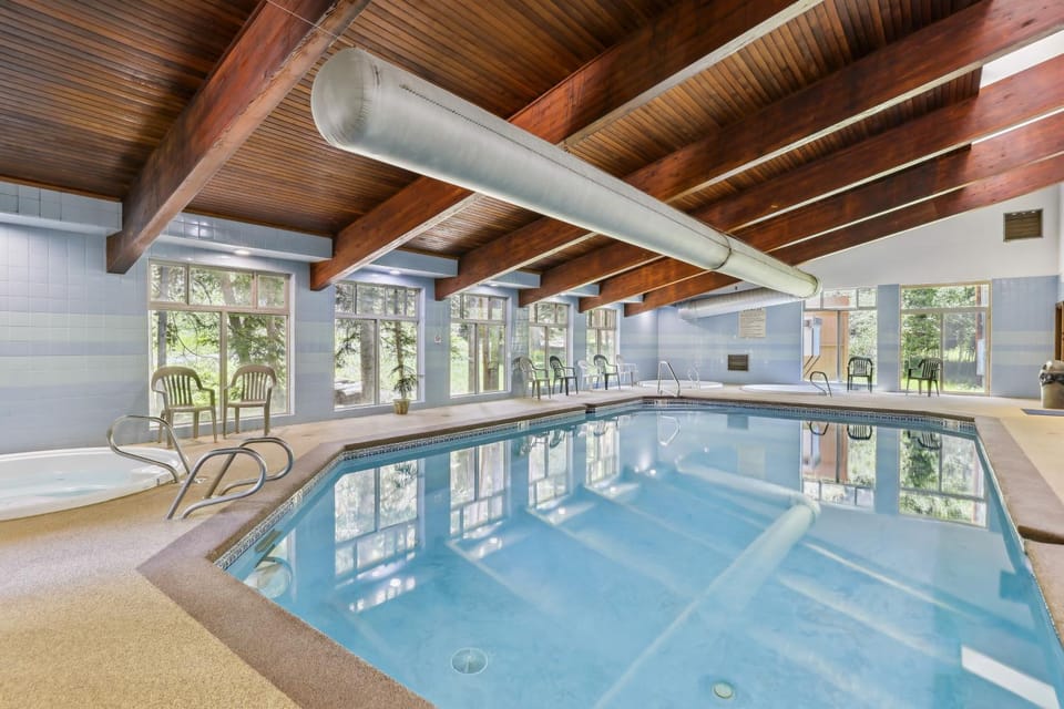 Walk to Shops & Dining! Winter Park Condo w/ Pool House in Fraser