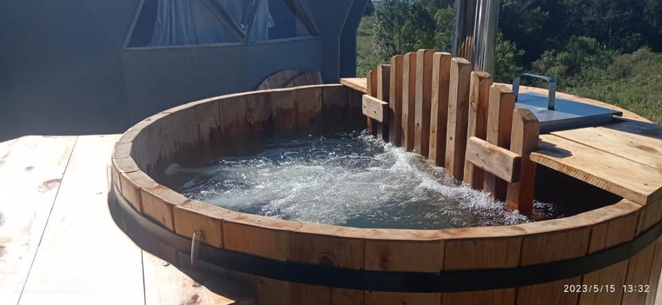 Day, Natural landscape, Hot Tub