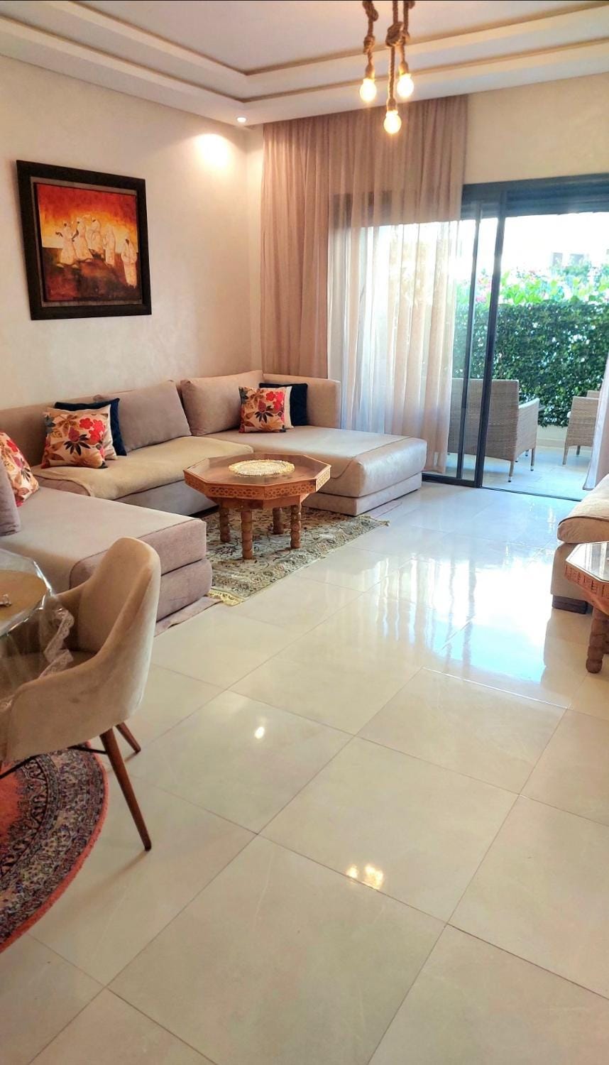 Idéal séjour Cozy aprt bouznika piscine et plage Apartment in Casablanca-Settat