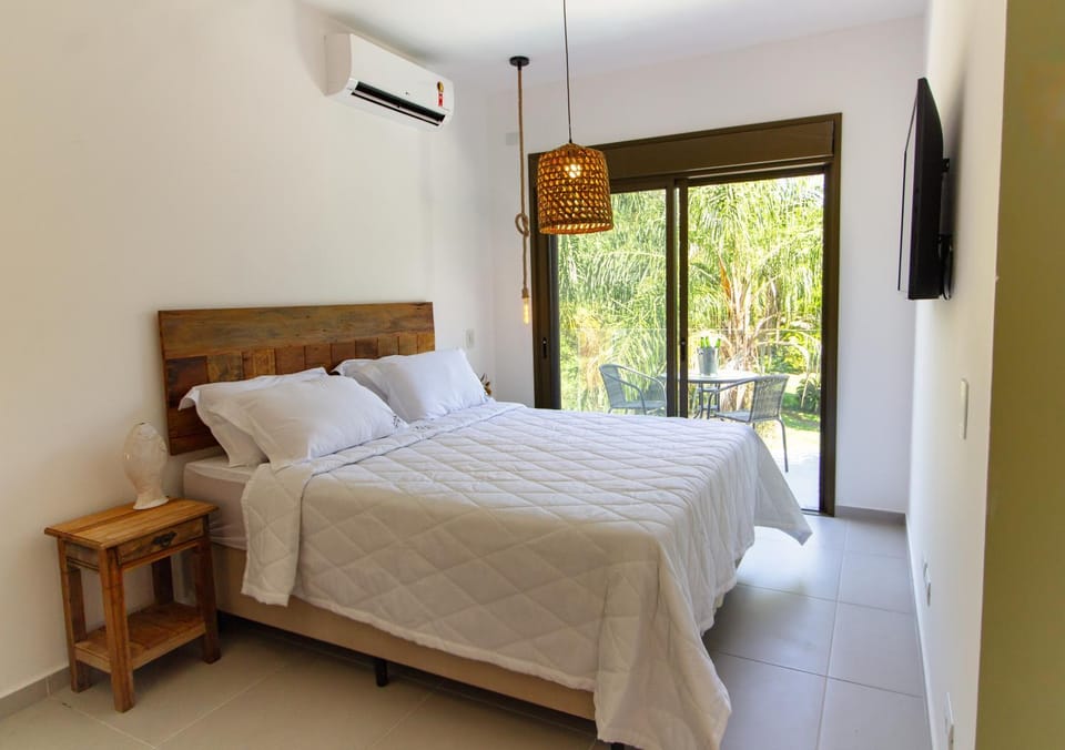 Bed, TV and multimedia, Photo of the whole room, Bedroom, air conditioner