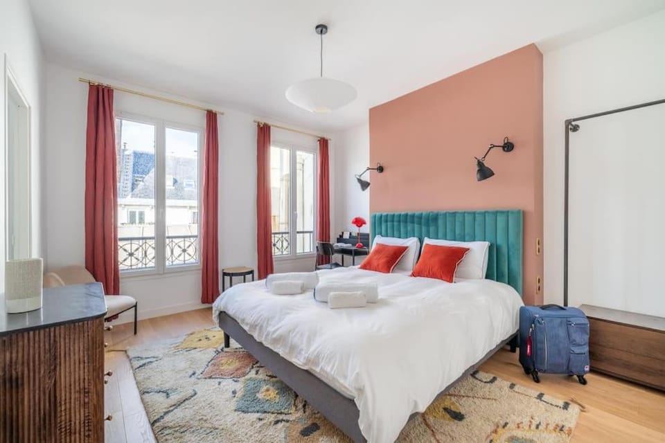 Rare, center, luxury apartment with roof view Apartment in Paris