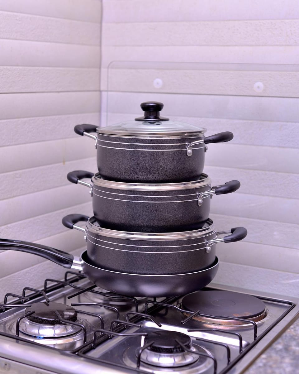 Kitchen or kitchenette, stove