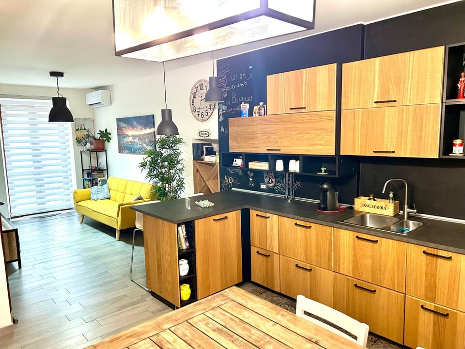 Living room, kitchen