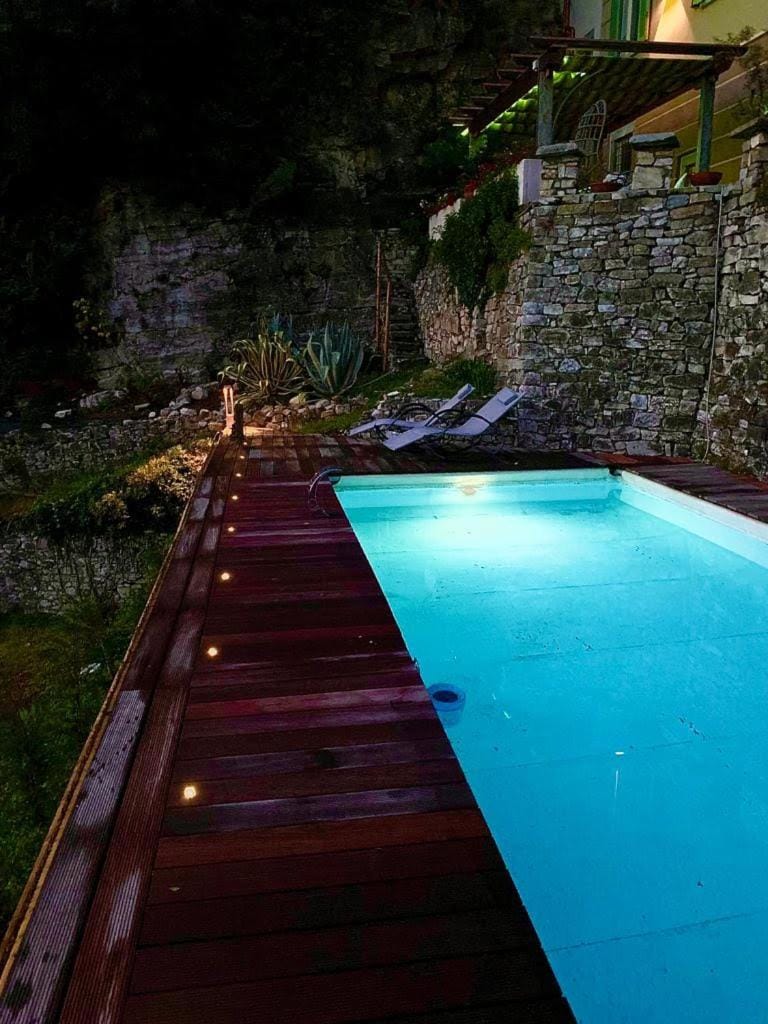 Night, Swimming pool