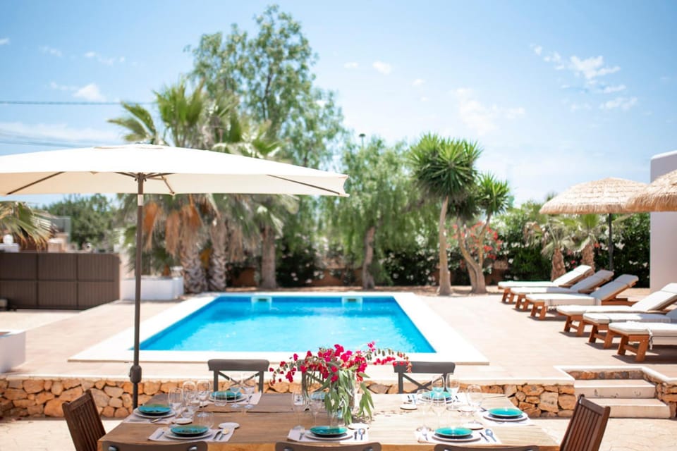 Garden, Pool view, Swimming pool, sunbed